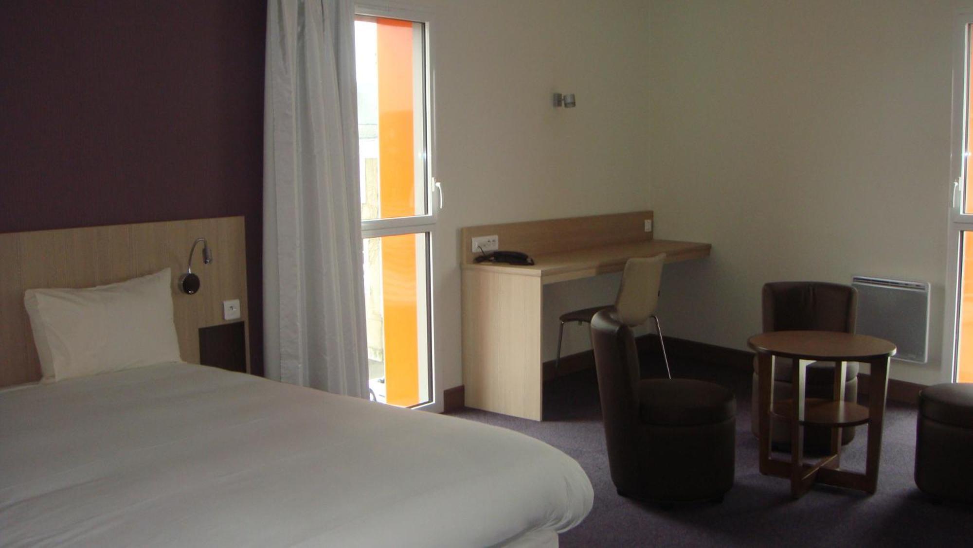 The Originals Access, Hotel Cholet Gare Εξωτερικό φωτογραφία