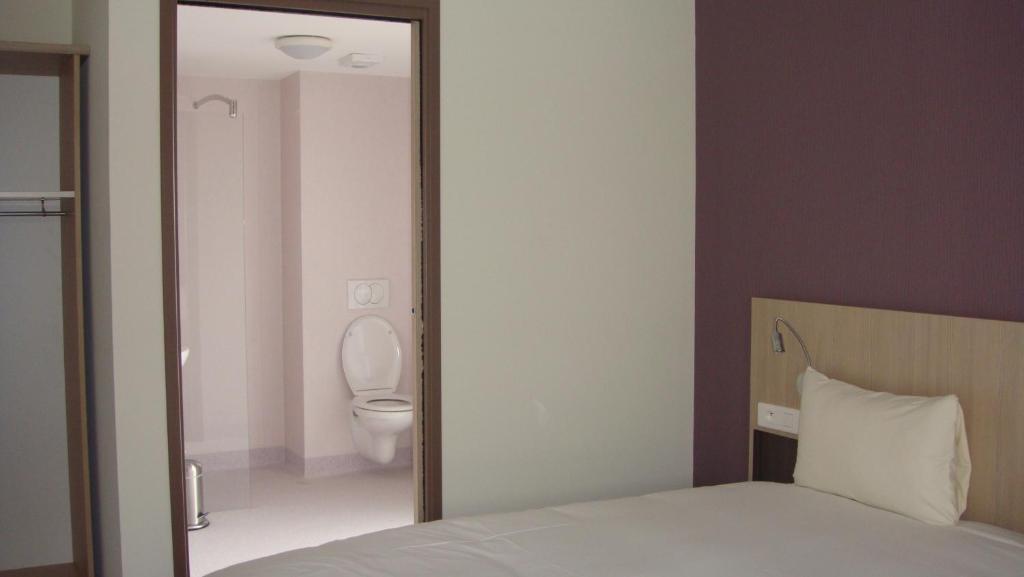 The Originals Access, Hotel Cholet Gare Εξωτερικό φωτογραφία